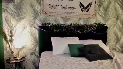 CarolineRichter online show from 11-08-25, 02:23