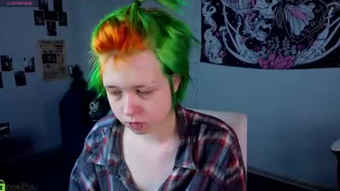 CarolineRichter online show from 05-12-26, 05:59