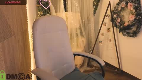 caroll_li online show from 01-15-26, 08:23