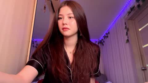 Emma online show from 12-17-25, 06:08