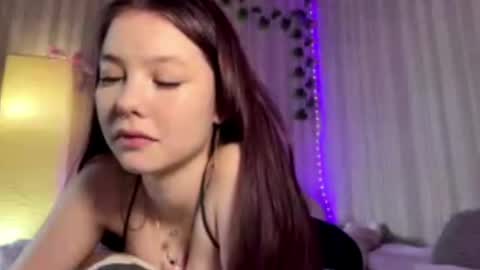 Emma online show from 06-07-26, 12:26