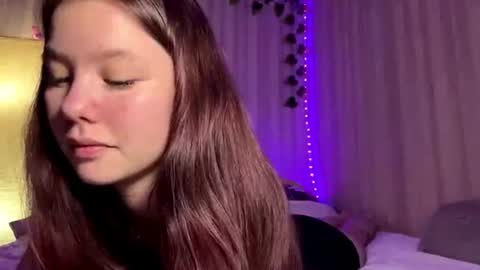 Emma online show from 06-19-26, 12:42