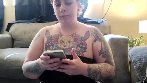 Snapshot of carreborn chatting on 09-22-25, 03:47 Car online show from 09-22-25, 03:47