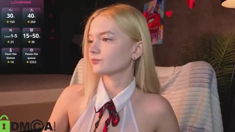 Snapshot of carrie_foster chatting on 02-27-26, 03:12 Carrie foster online show from 02-27-26, 03:12