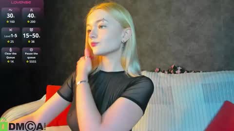 Snapshot of carrie_foster chatting on 02-28-26, 01:45 Carrie foster online show from 02-28-26, 01:45