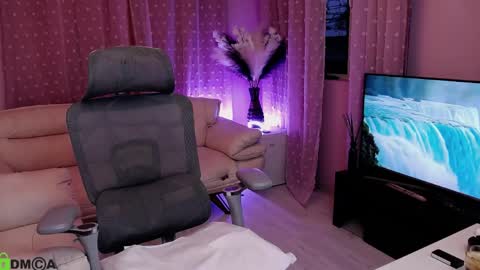 Carrie online show from 04-03-26, 03:59