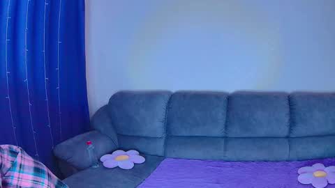 Nancy 3 online show from 04-18-26, 12:42