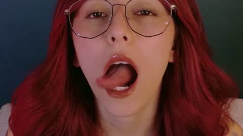 Snapshot of casandra_busting chatting on 06-27-26, 02:49 Casandra online show from 06-27-26, 02:49