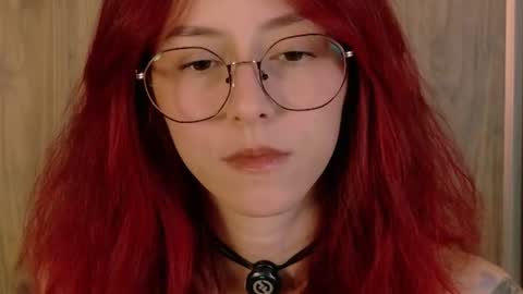 Snapshot of casandra_busting chatting on 07-18-26, 01:04 Casandra online show from 07-18-26, 01:04