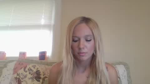 Snapshot of caseygirl6879 chatting on 05-01-26, 09:52 Casey Lakes online show from 05-01-26, 09:52