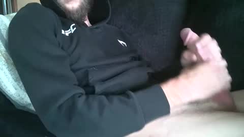 Snapshot of caseyhung chatting on 11-05-25, 03:01 caseyhung online show from 11-05-25, 03:01