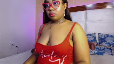 Snapshot of caseymoon chatting on 02-26-25, 12:47 Casey online show from 02-26-25, 12:47