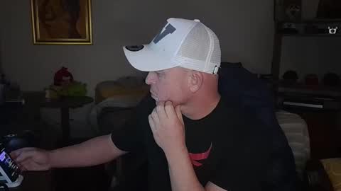 Snapshot of cashalphamale chatting on 09-09-25, 02:55 Cash Alpha Male online show from 09-09-25, 02:55