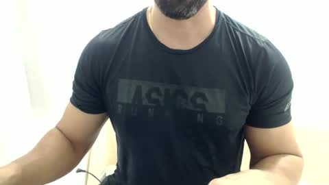 Snapshot of cashmastermuscle77 chatting on 05-14-26, 05:53 cashmastermuscle77 online show from 05-14-26, 05:53