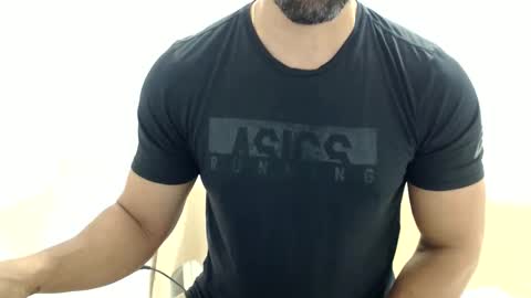 Snapshot of cashmastermuscle77 chatting on 05-30-26, 10:34 cashmastermuscle77 online show from 05-30-26, 10:34
