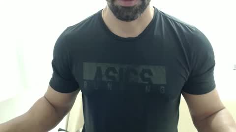 Snapshot of cashmastermuscle77 chatting on 06-02-26, 10:17 cashmastermuscle77 online show from 06-02-26, 10:17