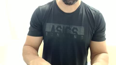 Snapshot of cashmastermuscle77 chatting on 06-04-26, 02:12 cashmastermuscle77 online show from 06-04-26, 02:12