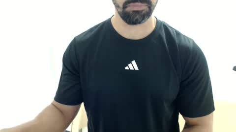 Snapshot of cashmastermuscle77 chatting on 06-09-26, 12:28 cashmastermuscle77 online show from 06-09-26, 12:28