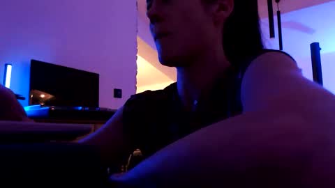 Snapshot of cassandra06400 chatting on 11-30-25, 08:24 cassandra06400 online show from 11-30-25, 08:24