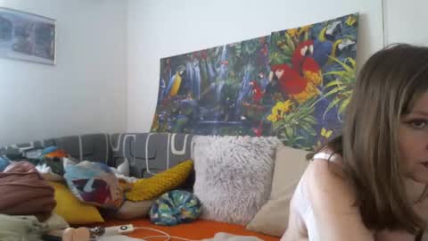 Snapshot of cassandra191 chatting on 02-18-25, 01:33 Cassandra online show from 02-18-25, 01:33