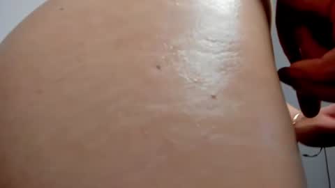Snapshot of cassandra_caiin chatting on 06-12-26, 04:44 Cassie online show from 06-12-26, 04:44