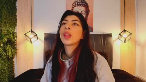 cassie_bloom online show from 12-19-25, 11:45