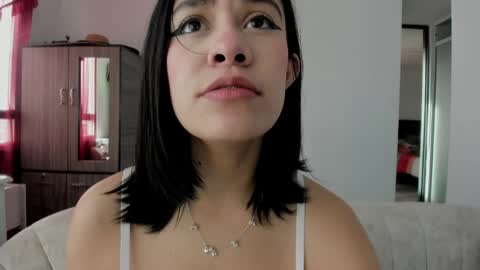 Cassie Jones online show from 04-19-26, 09:06