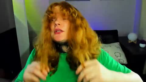Snapshot of cassie_xkiss chatting on 06-05-26, 08:36 Cassie online show from 06-05-26, 08:36