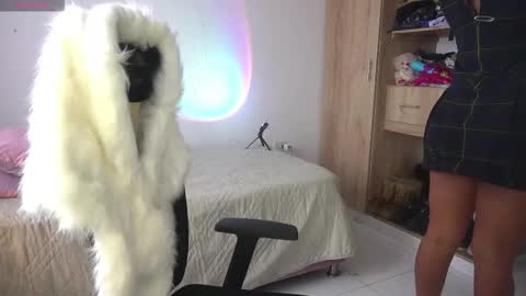 cASSie online show from 10-13-25, 04:51