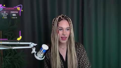 Cassie online show from 12-16-25, 04:39