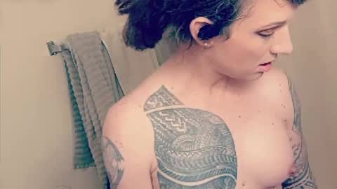 Cassiemichelle online show from 04-01-26, 01:52