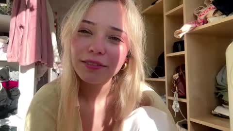 Snapshot of cassijent chatting on 02-25-26, 02:05 Olivia online show from 02-25-26, 02:05