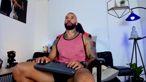 Snapshot of casticatheking chatting on 01-11-25, 07:59 Matheo Brown online show from 01-11-25, 07:59