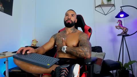 Snapshot of casticatheking chatting on 02-02-25, 07:57 Matheo Brown online show from 02-02-25, 07:57