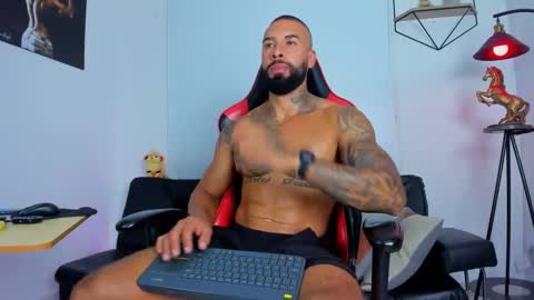 Snapshot of casticatheking chatting on 02-12-25, 11:30 Matheo Brown online show from 02-12-25, 11:30