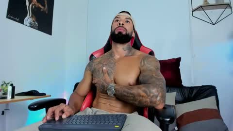 Snapshot of casticatheking chatting on 03-04-25, 08:27 Matheo Brown online show from 03-04-25, 08:27