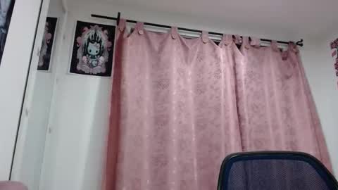 Mila online show from 01-14-26, 05:35