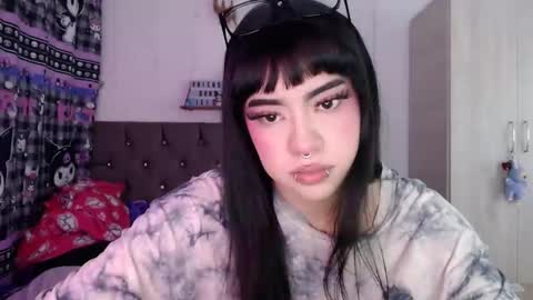 Mila online show from 04-29-26, 07:34