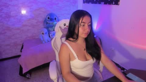 Snapshot of cata_bratz chatting on 10-05-25, 03:27 Catalina online show from 10-05-25, 03:27