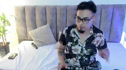 gina and nico online show from 09-23-25, 03:42