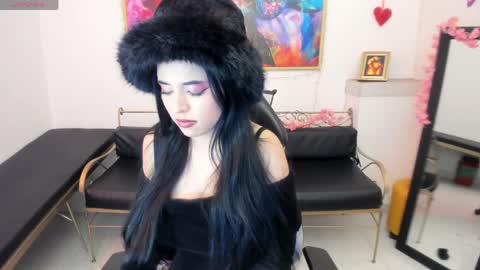 Snapshot of cata_naugthy_ chatting on 05-21-26, 01:18 Cata online show from 05-21-26, 01:18