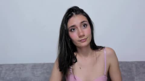 Snapshot of catalella_0 chatting on 06-01-26, 01:18 Catalella online show from 06-01-26, 01:18