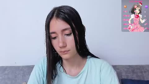 Snapshot of catalella_0 chatting on 06-18-26, 04:11 Catalella online show from 06-18-26, 04:11