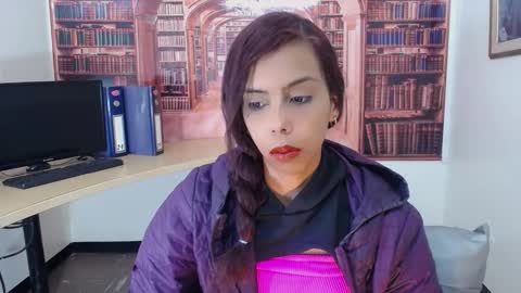 Queen Catalella online show from 12-21-25, 03:24