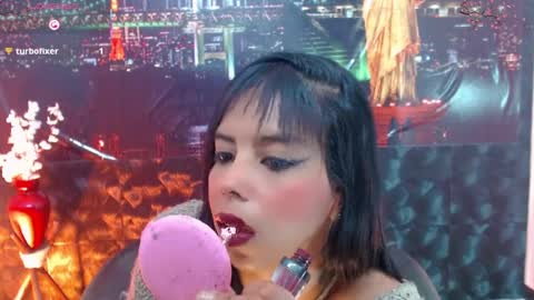 Queen Catalella online show from 04-10-26, 05:01