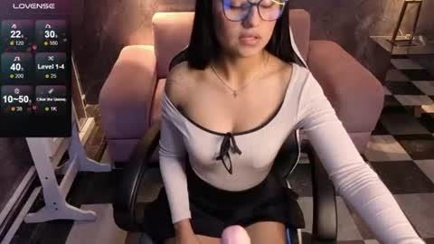 Snapshot of catalella_little_b chatting on 06-10-26, 07:46 catalella_little_b online show from 06-10-26, 07:46
