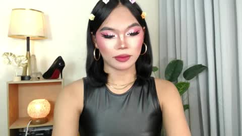 CatalenaX online show from 11-12-25, 09:42