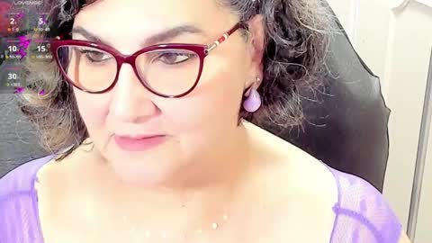 Snapshot of cataleya_mom_ chatting on 05-30-26, 08:06 cataleya online show from 05-30-26, 08:06