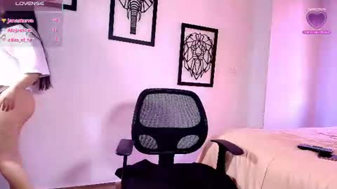 Snapshot of cataliina_santhana chatting on 06-23-26, 04:38 Catalina online show from 06-23-26, 04:38
