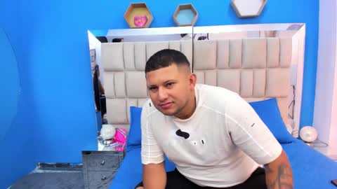 Jhon and Catalina online show from 10-15-25, 12:27